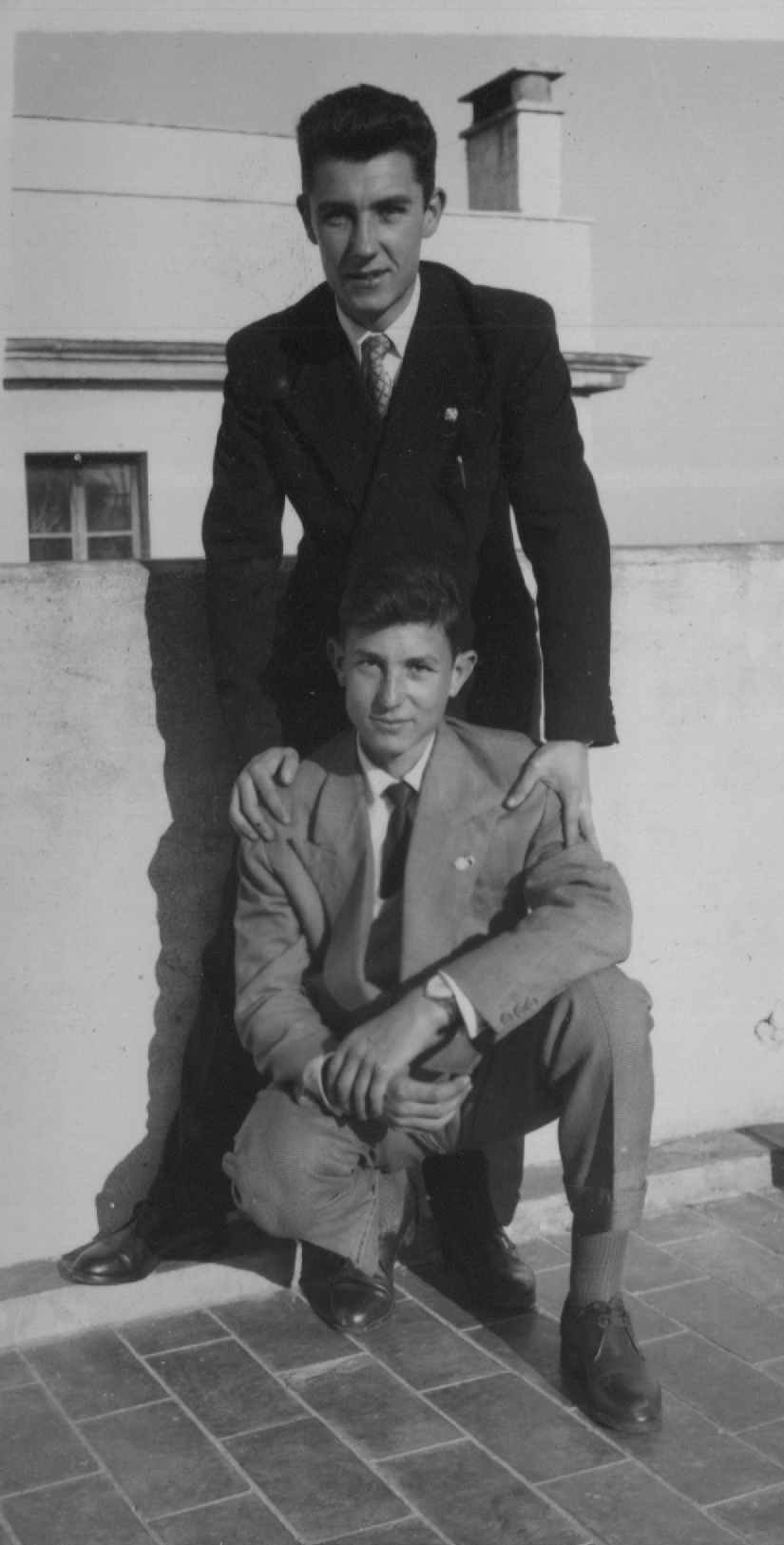 En el a�o 1.954 con su hermano Cote.