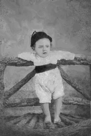 Con un a�o en Ceuta vestido de morito.