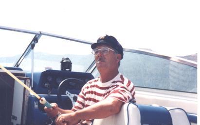 Pescando desde el barco en el Estrecho de Gibraltar, en el a�o 2.001.