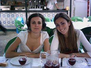 Alejandra Chac�n y Candela N�rdiz